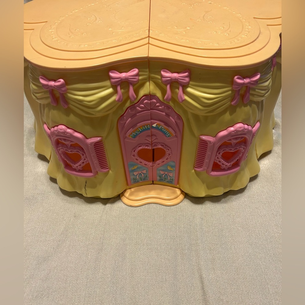 Vintage My Little Pony perm shop